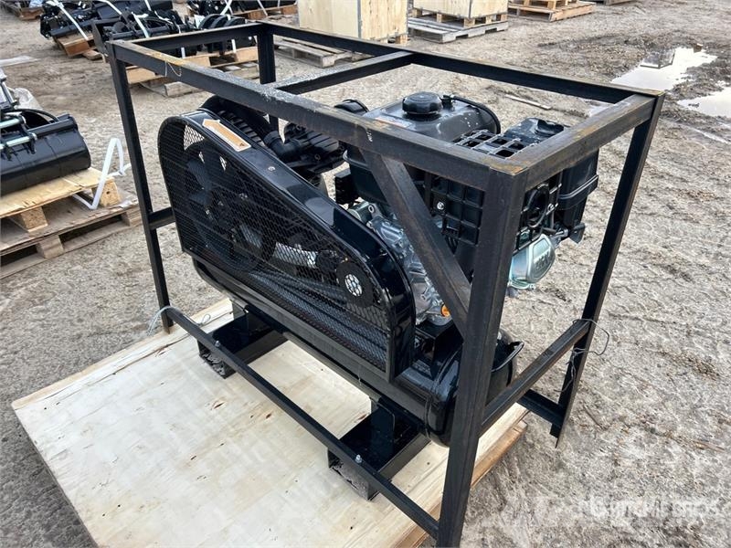 AGT AC 40 gal Air Compressor (Unused) 콤푸레샤