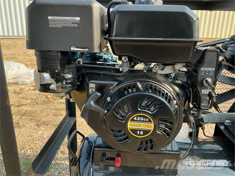 AGT AC Skid-Mounted 40 gal Air Compressor (Unused) Kompresori