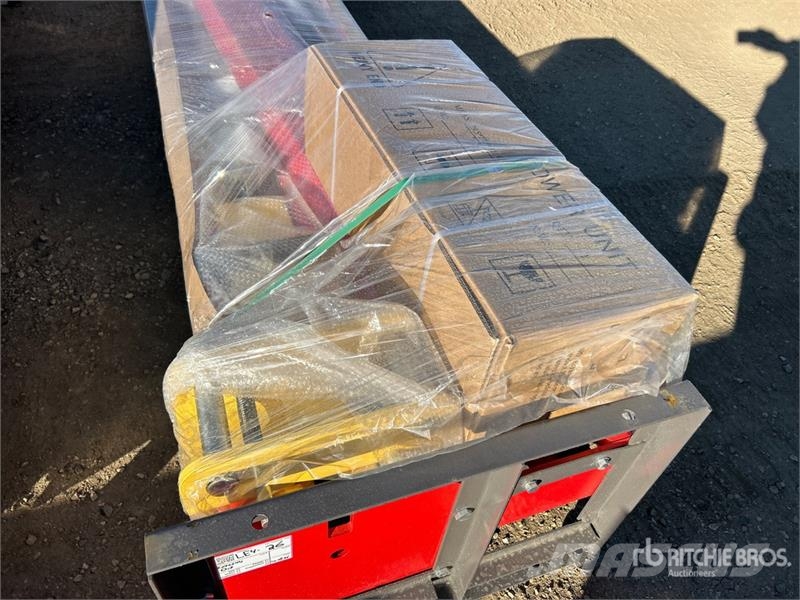 AGT ATK-B1000 2 Post 10000 lb Vehicle Lift (Unused) Muut koneet