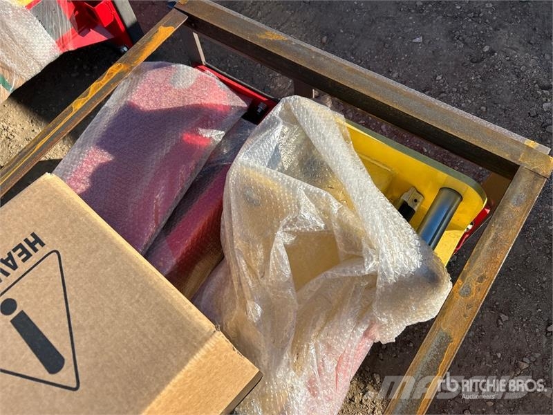 AGT ATK-B1000 2 Post 10000 lb Vehicle Lift (Unused) Muut koneet