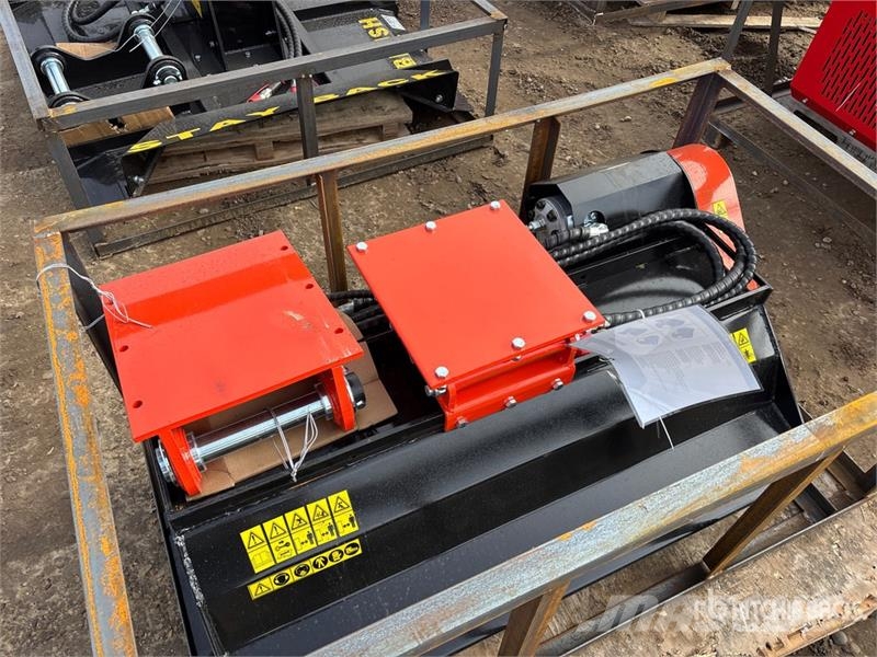 AGT EXFLM115 45 in Excavator Flail Mower (Unused) Maaiers
