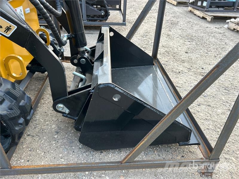 AGT MX-CRT23 Mini Compact Track Loader (Unused) Minicargadoras