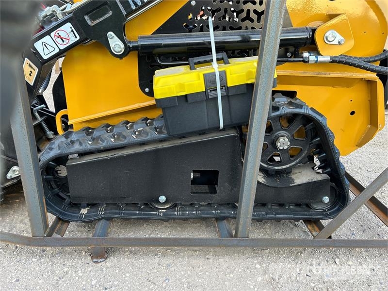 AGT MX-CRT23 Mini Compact Track Loader (Unused) Minicargadoras