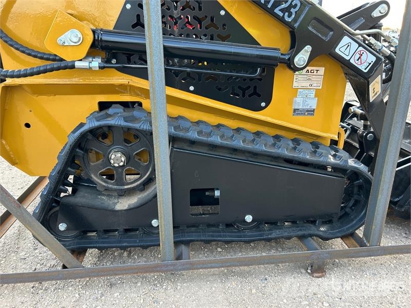 AGT MX-CRT23 Mini Compact Track Loader (Unused) Minicargadoras