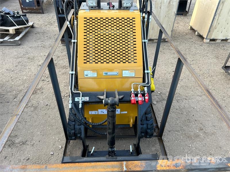 AGT MX-MRT14 Mini Compact Track Loader (Unused) Schrankladers
