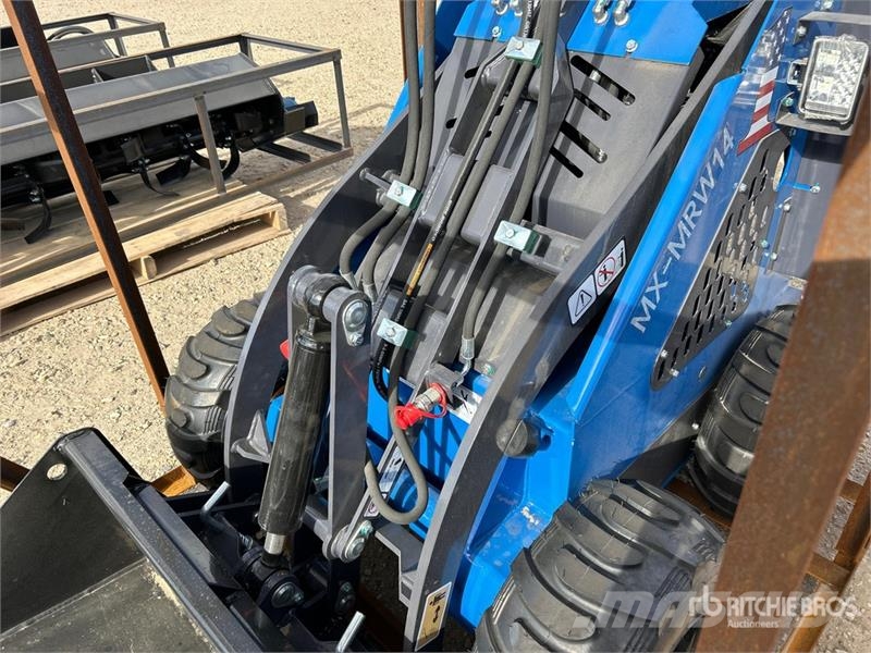 AGT MX-MRW14 Mini Skid Steer Loader (Unused) لوادر انزلاقية التوجيه