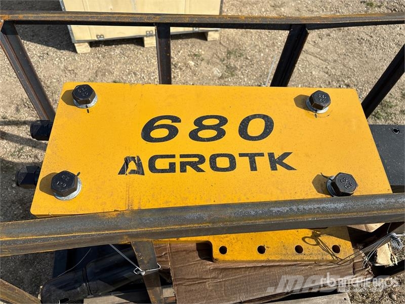 AGT PD680-PZ 48 in Skid Steer Post Driver (Unused) Fencing equipment
