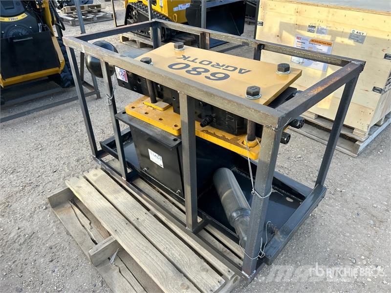 AGT PD680-PZ 5.75 in Skid Steer Post Driver (Unused) Fencing equipment