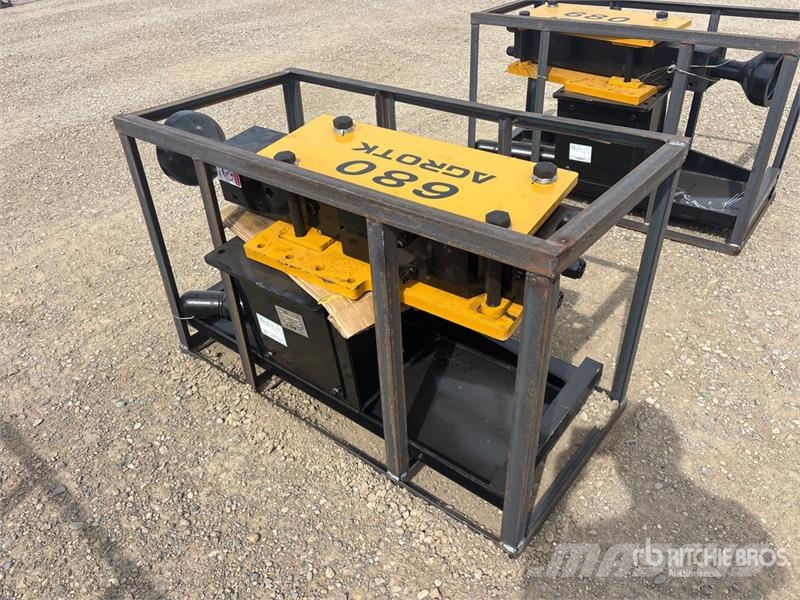AGT PD680-PZ Skid Steer Post Driver (Unused) Zäune und Zubehör