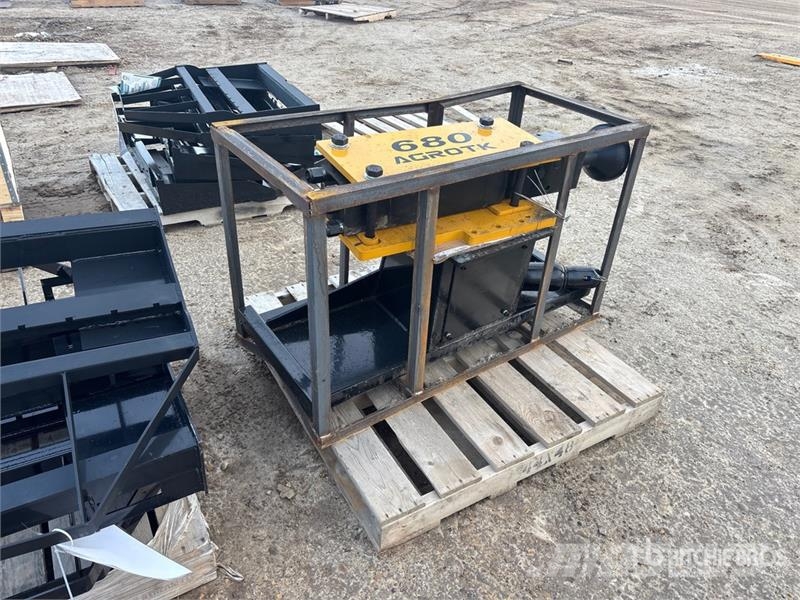 AGT PD680-PZ Skid Steer Post Driver (Unused) Fencing equipment