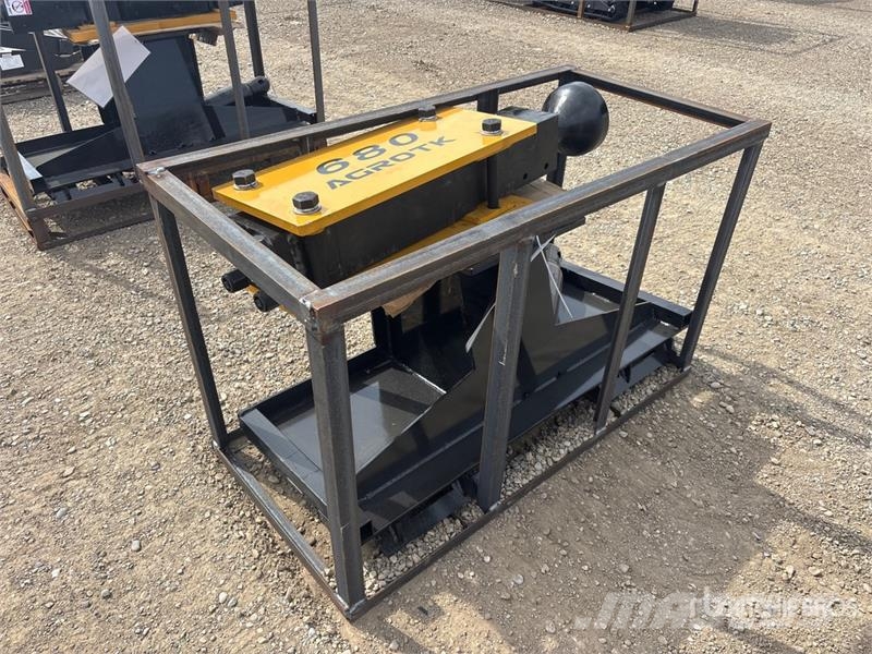AGT PD680-PZ Skid Steer Post Driver (Unused) Zäune und Zubehör