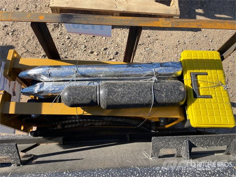 AGT SSHH680 Skid Steer Breaker (Unused) Čekići