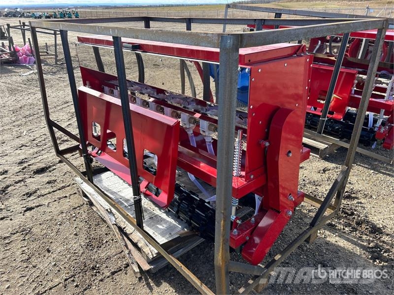 AGT STSD10 70 in 3-Point & Skid Steer Seeder (Unused) Sijačice