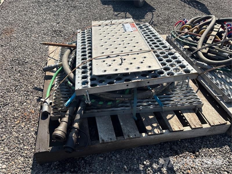 Air Hoses and Steps Ostale kargo komponente