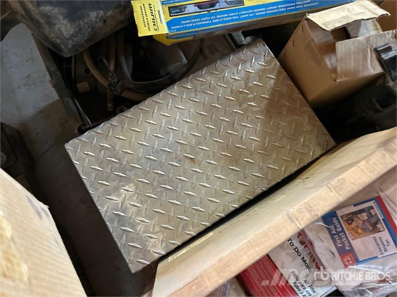 Air Tank, Jigsaw, First Aid Kit, Filters, Trailer 其他組件