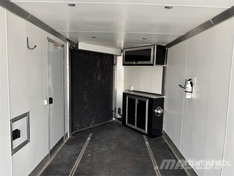 Alcom 22 ft T/A Enclosed Trailer Dobozos pótkocsik