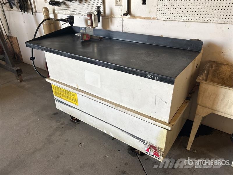 Alemite 1111 L Supply Oil Tank Fuel and additive tanks