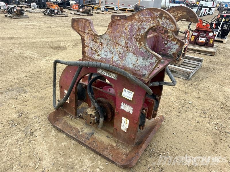Allied 34 in Plate Compactor Attachment - Fits John Deere دكاكات أفقية