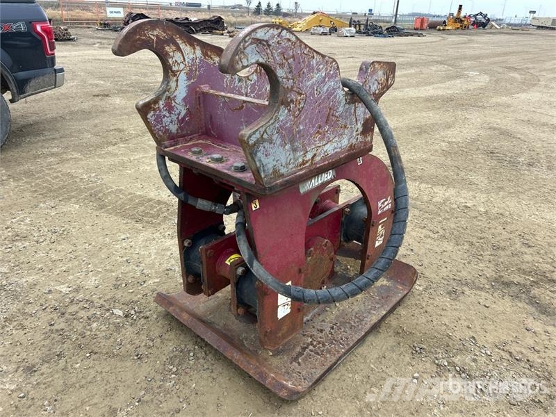 Allied 34 in Plate Compactor Attachment - Fits John Deere دكاكات أفقية