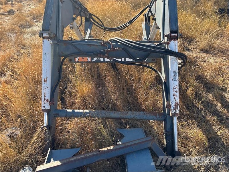 Allied 784 Front Loader Attachment Voorladeraccessoires
