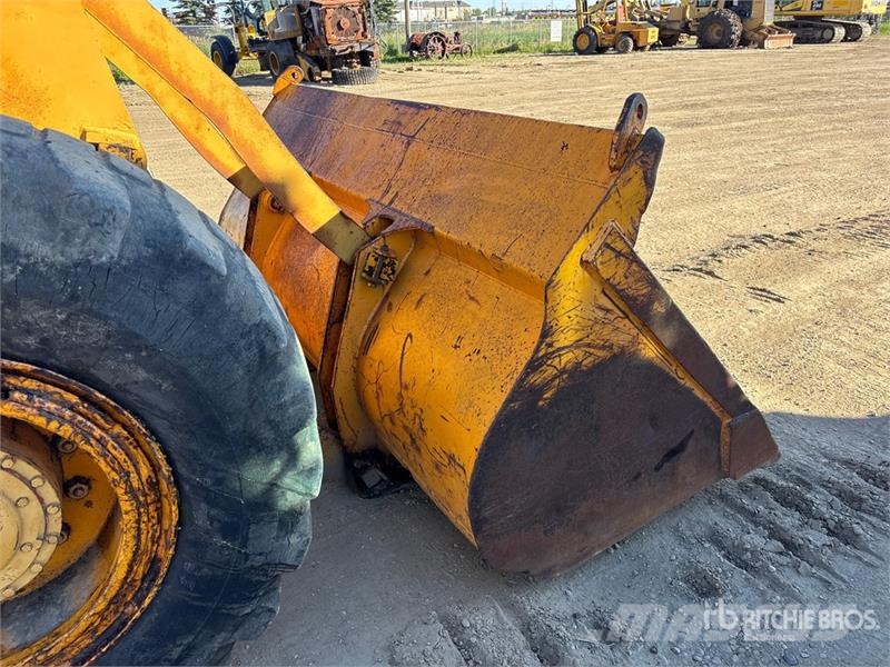 Allis Chalmers Chalmers 645 Wheel Loader لوادر بعجل