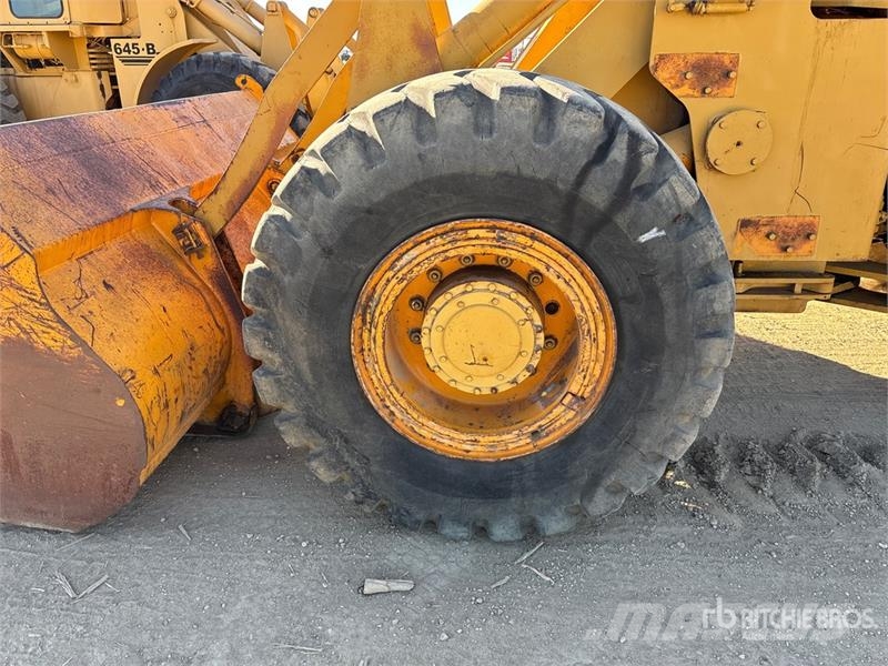 Allis Chalmers Chalmers 645 Wheel Loader لوادر بعجل