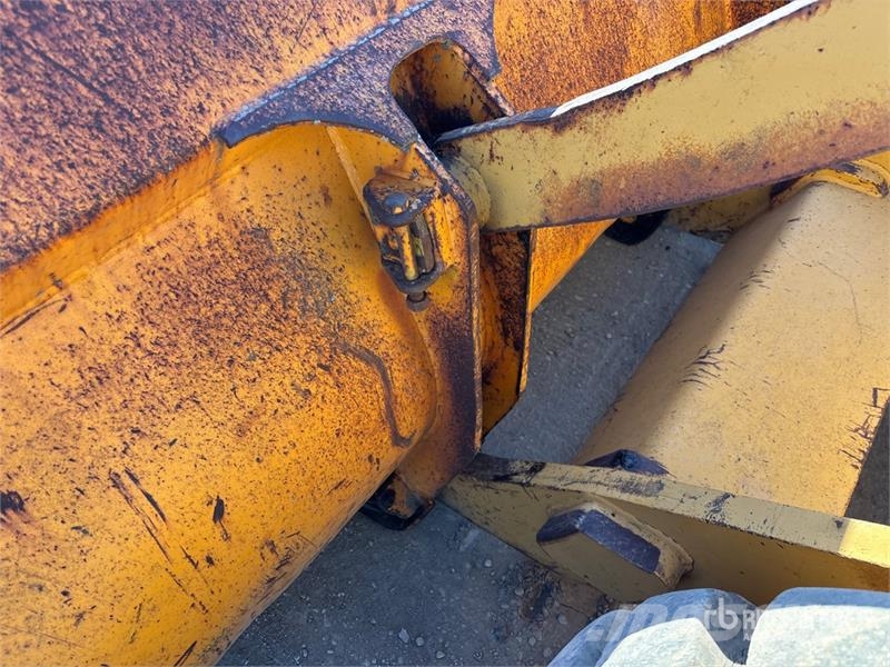 Allis Chalmers Chalmers 645 Wheel Loader لوادر بعجل