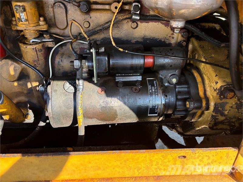 Allis Chalmers Chalmers 645 Wheel Loader لوادر بعجل