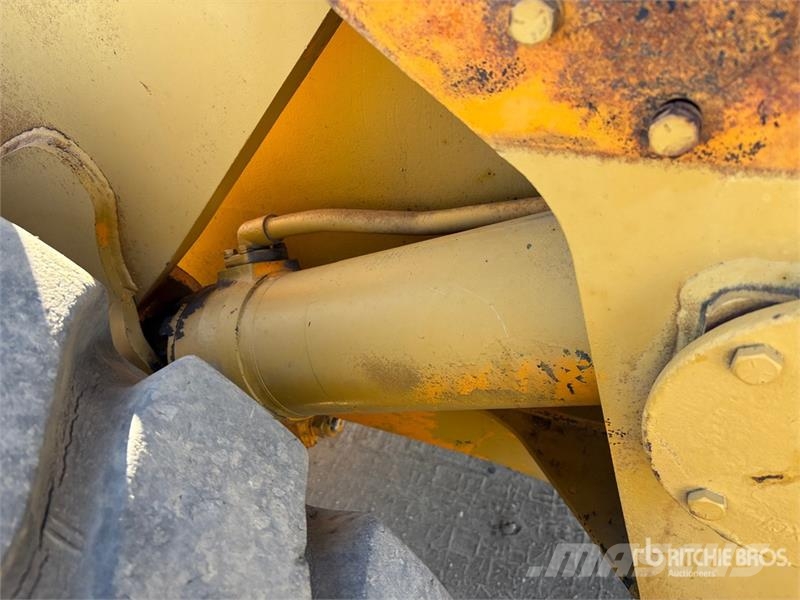 Allis Chalmers Chalmers 645 Wheel Loader لوادر بعجل
