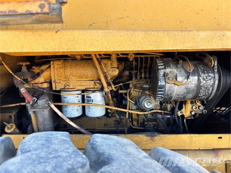 Allis Chalmers Chalmers 645 Wheel Loader لوادر بعجل