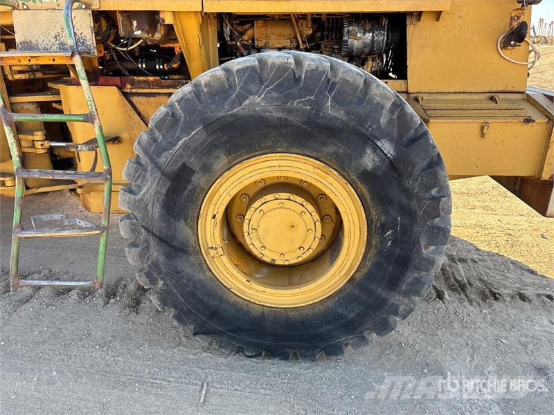 Allis Chalmers Chalmers 645 Wheel Loader لوادر بعجل