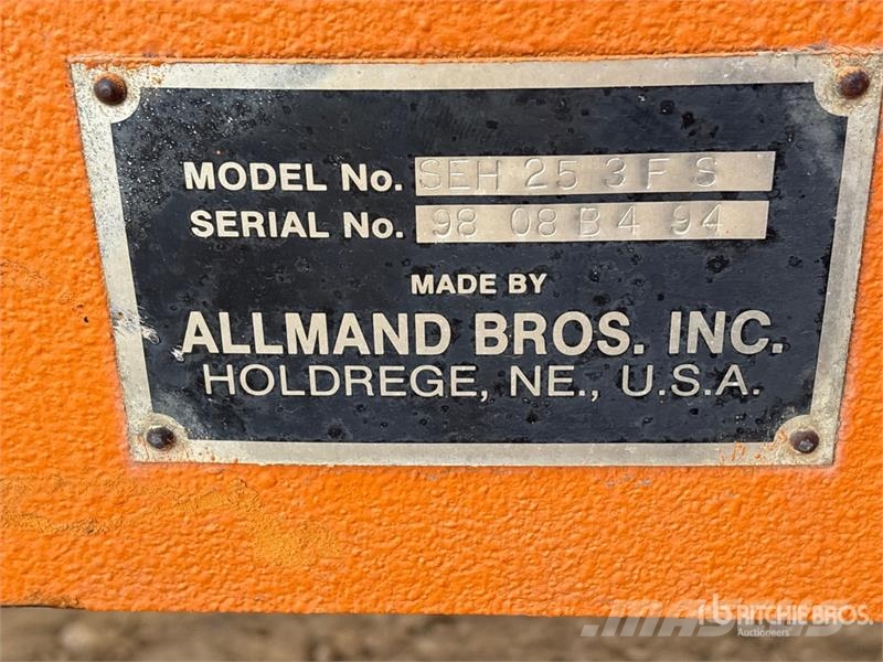 Allmand Bros 2200 Arrow Board Overige