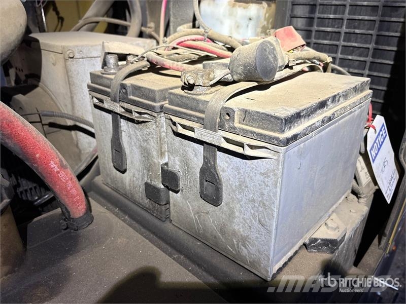 Allmand Maxi-Lite Освітлювальні вежі