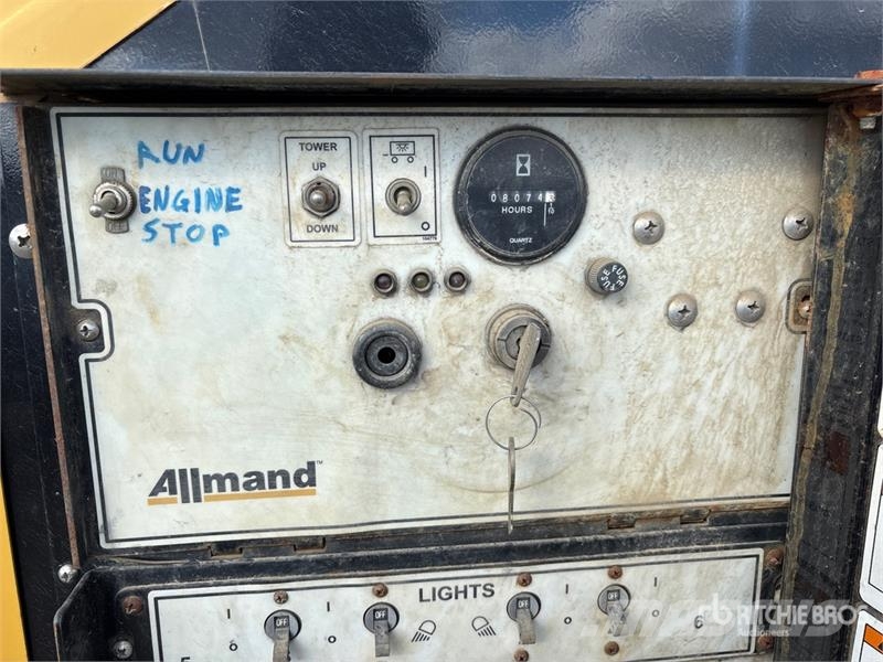 Allmand Maxi-Lite II V-TWR Rasvetni stubovi