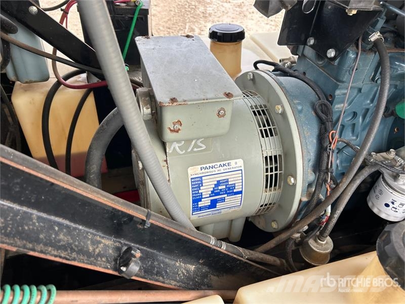 Allmand Maxi-Lite II V-TWR Lichtmasten
