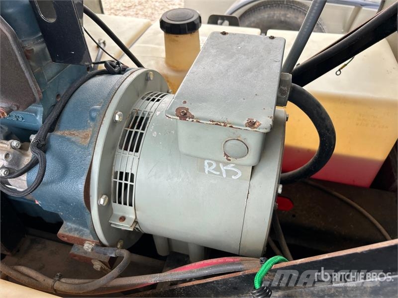 Allmand Maxi-Lite II V-TWR Lichtmasten