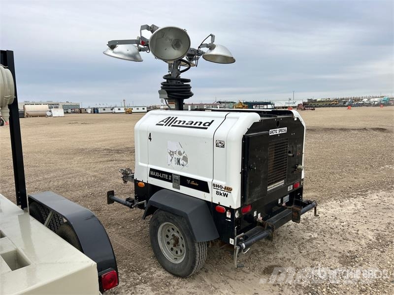 Allmand Maxi-Lite II V-TWR Lichtmasten