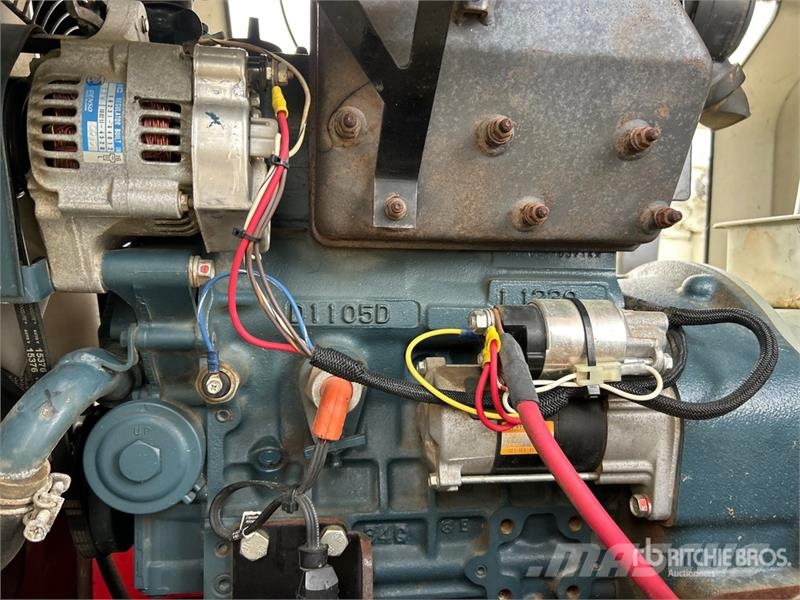Allmand Maxi-Lite II V-TWR Lichtmasten