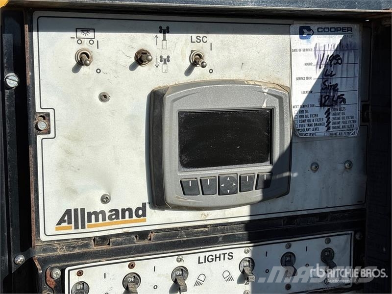 Allmand Maxi-Lite V Series Освітлювальні вежі