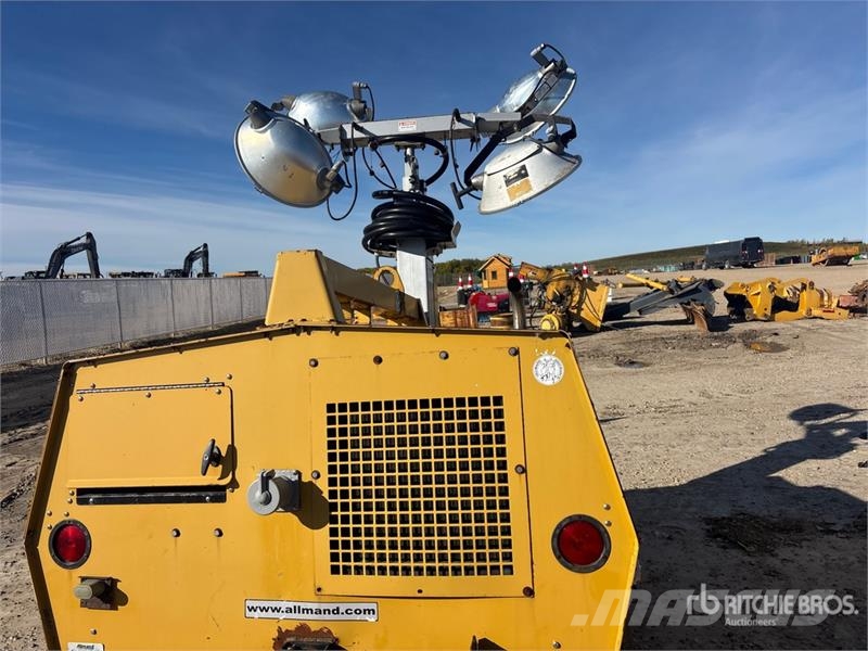 Allmand Maxi-Lite V Series Rasvjetni tornjevi