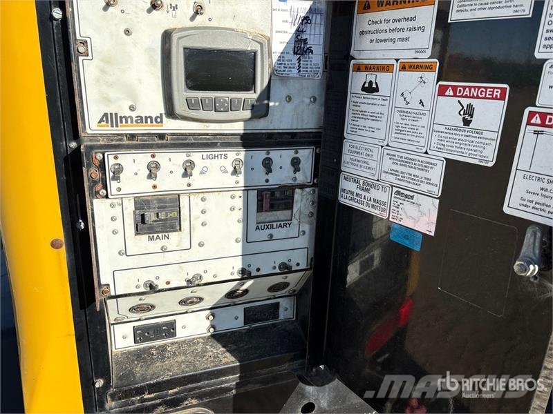 Allmand Maxi-Lite V Series Освітлювальні вежі