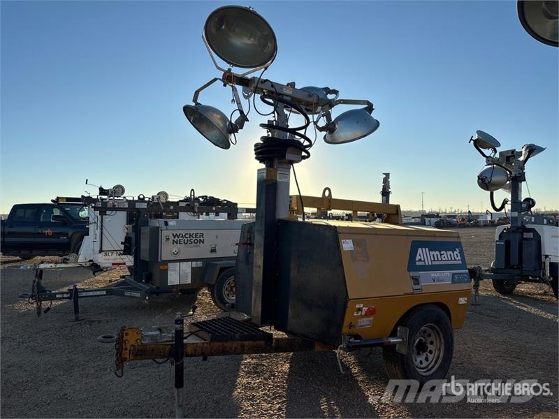Allmand Maxie-Lite V-TWR 20 kW Light Tower Gaismas torņi