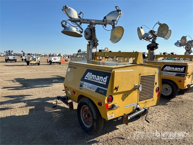 Allmand Maxie-Lite V-TWR 20 kW Light Tower Light towers