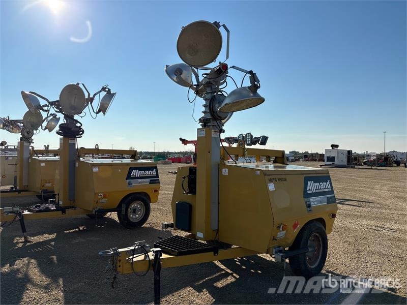Allmand Maxie-Lite V-TWR 20 kW Light Tower Light towers
