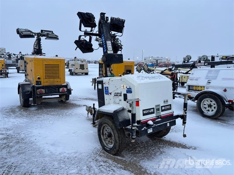 Allmand Night-Lite GR Series 3 kW Light Tower (Inoperable) Освітлювальні вежі