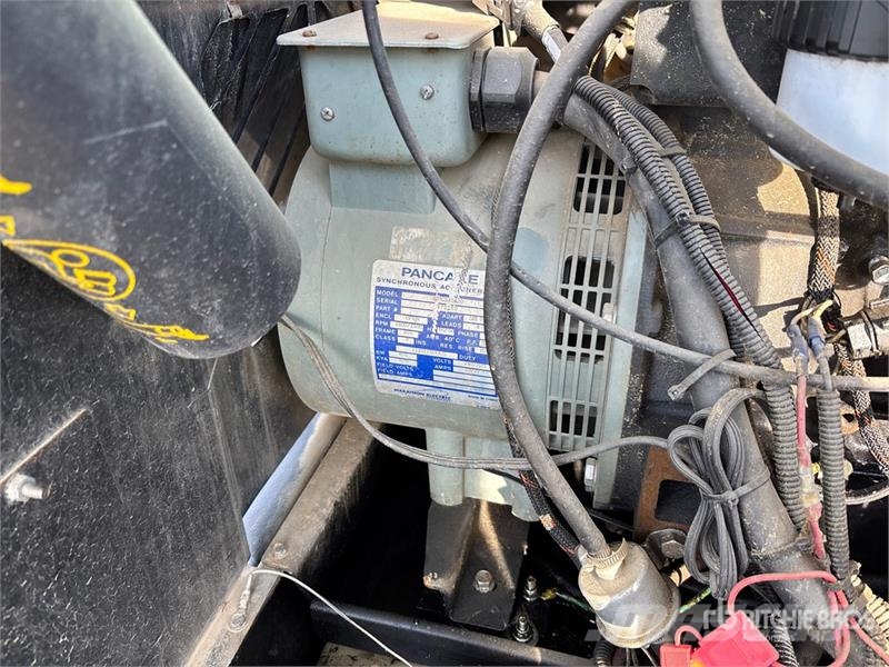 Allmand NLV-K1005C 6 kW Light Tower 照明燈
