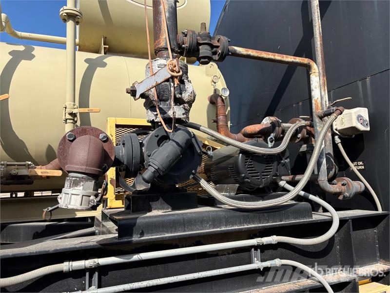 Almix Tri/A 20000 gal Asphalt Tank Trailer مقطورات ذات صهاريج