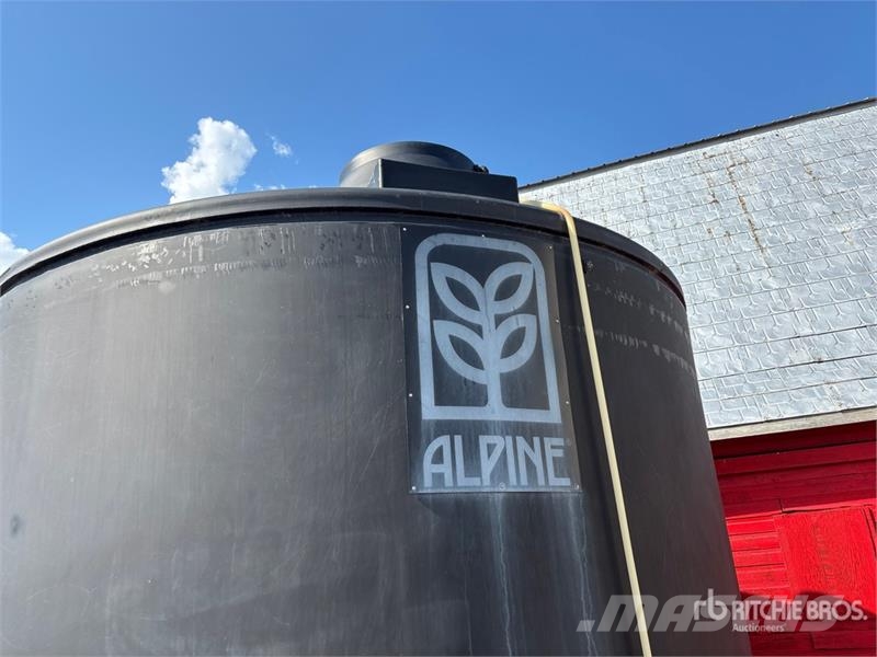 Alpine 9000 gal Fertilizer Tank Kunstmeststrooiers