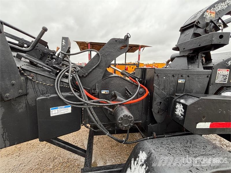 Altec DRM12 Tow-Behind Wood Chipper Fa aprítók