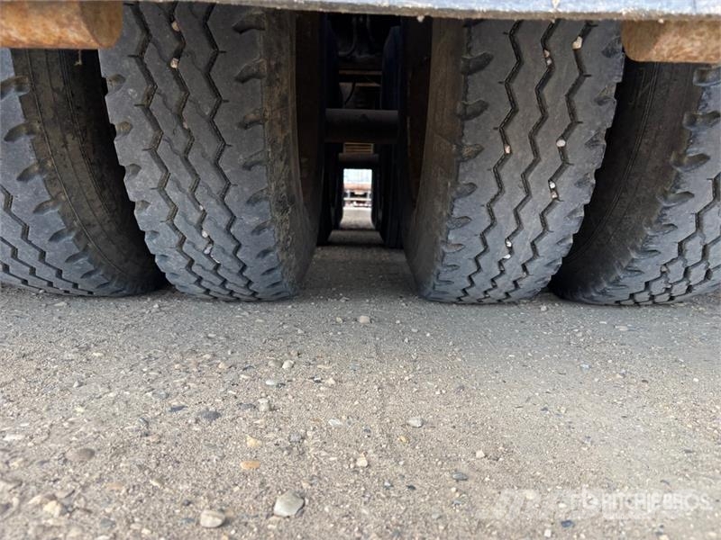Altek 52 ft 24-Wheel Flatbed Oilfield Trailer معدات التجهيز